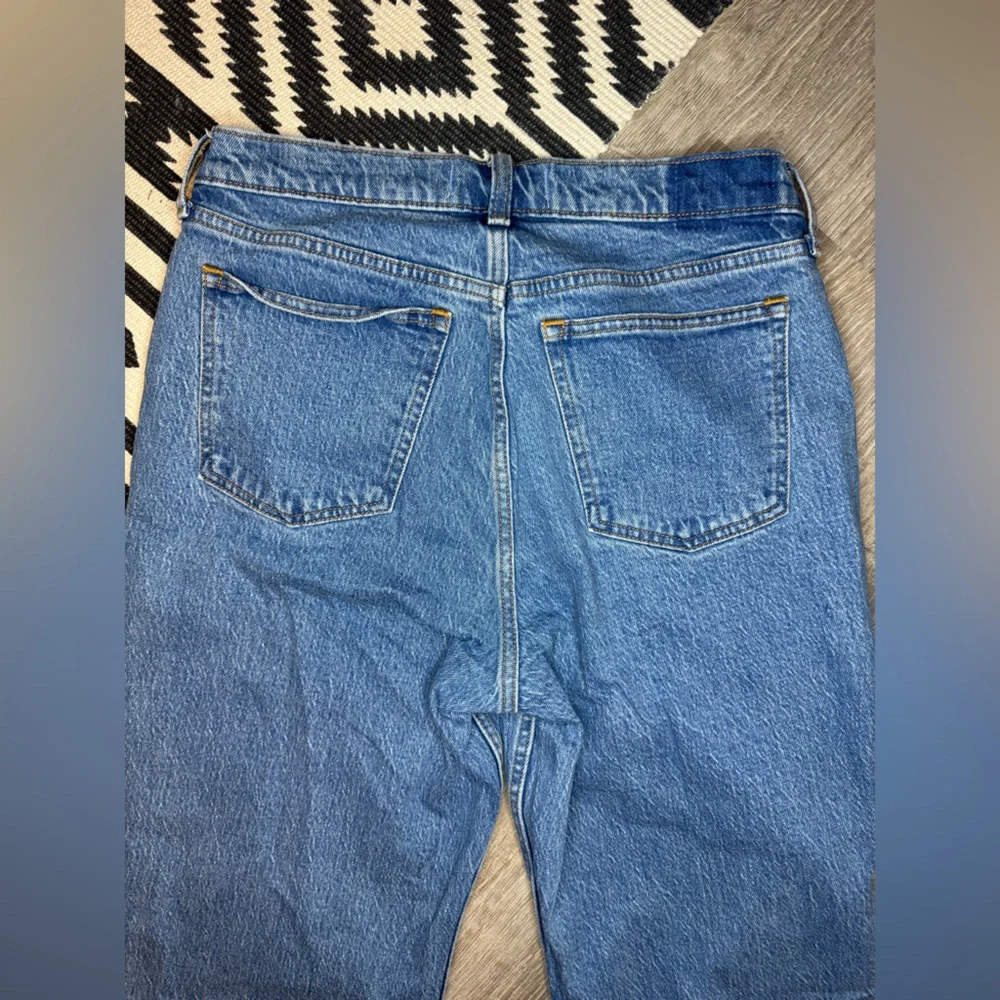 Abercrombie Curve Love Mid Rise 90s Straight Jean Size 28 - Picture 4 of 8